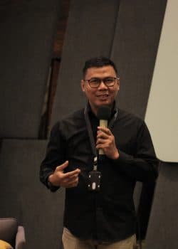 Headliner Pak Sonny